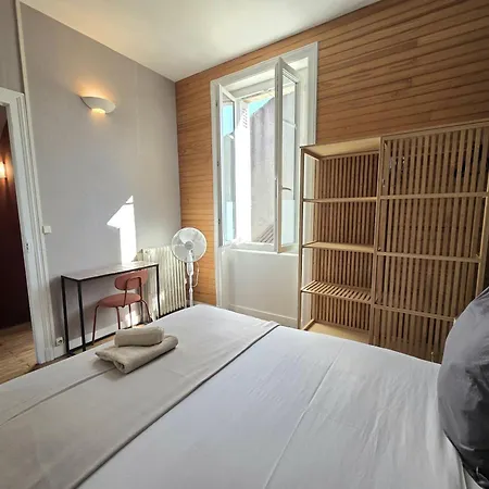 Grande Maison Pour Parenthese Citadine * 昂古莱姆