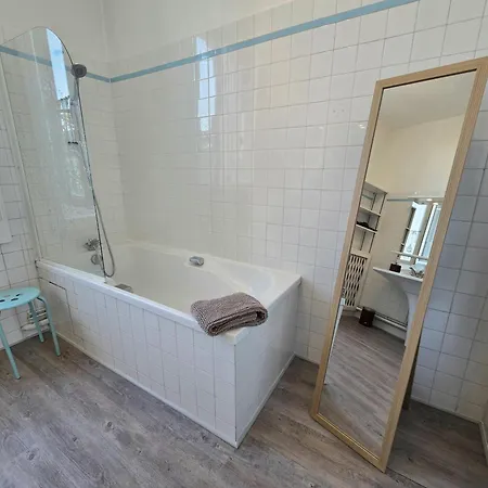 Grande Maison Pour Parenthese Citadine 度假居